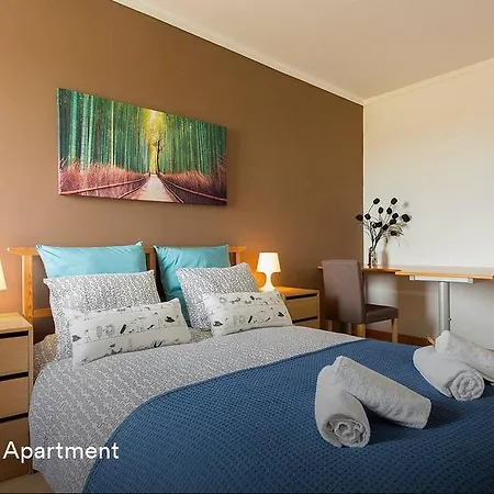Cardoso Pires 2 Bedrooms Apt. Lisbon Room photo