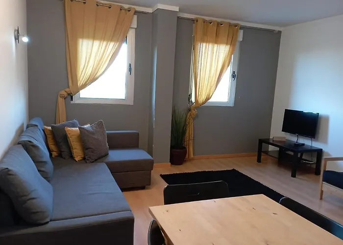Cardoso Pires 2 Bedrooms Apt.